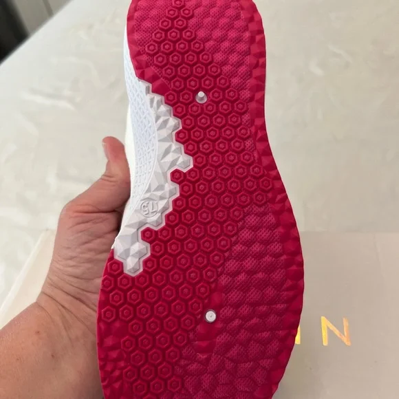 🆕 - New in box- Danskin Peace slip-on tennis shoes - Picture 6 of 9